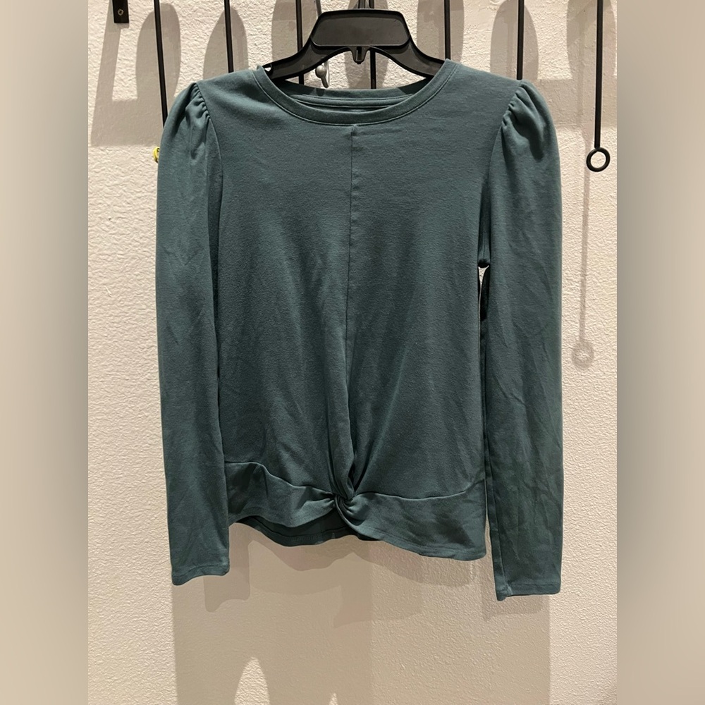 Nine west scrunch shoulder size xs ladies top